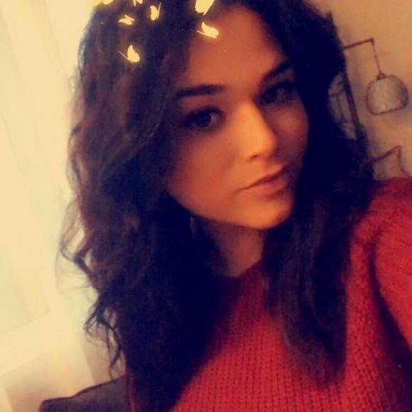 Meet your Posher, Nadine - Picture 1 of 1